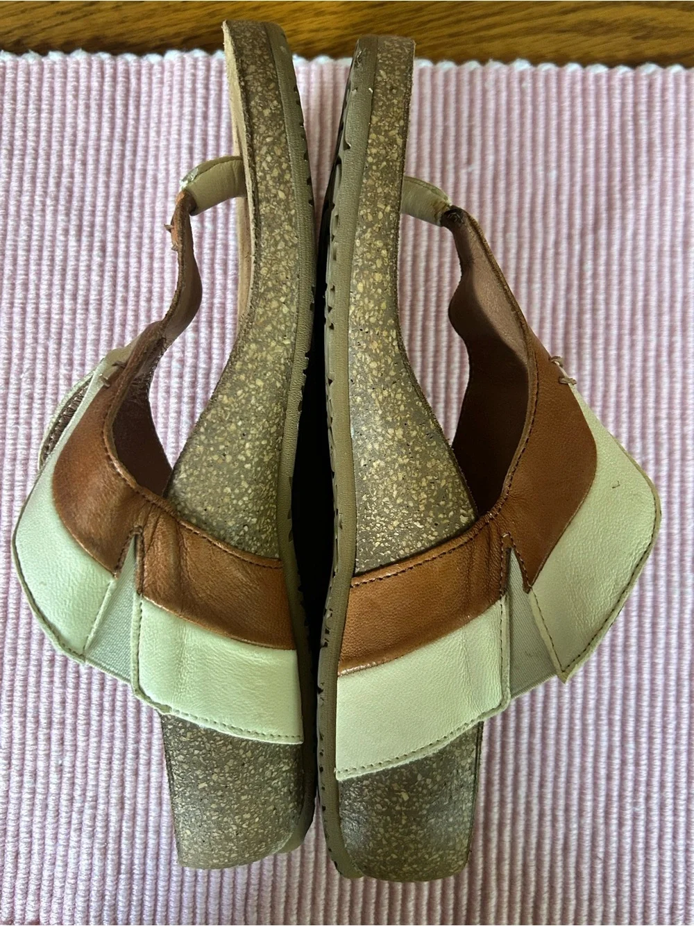 Taos Sun Queen Comfort Leather Cognac/Cream Thong Sandals - 7 - 7-1/2